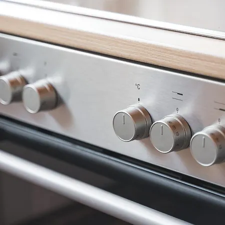 Raumschmide 4-7 Apart Otel 3*