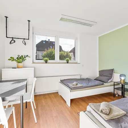 Raumschmide 4-7 מלון דירות